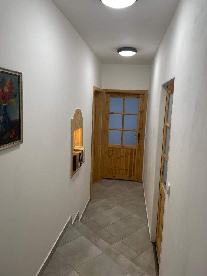 Apartmany Zluty Domecek Třeboň Exterior foto